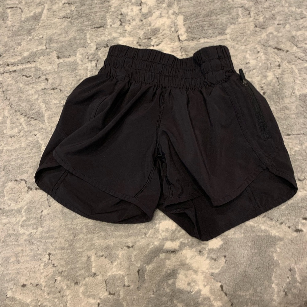 Hotty hot lululemon shorts